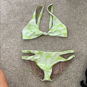 Acacia Spain top and kawa bottoms